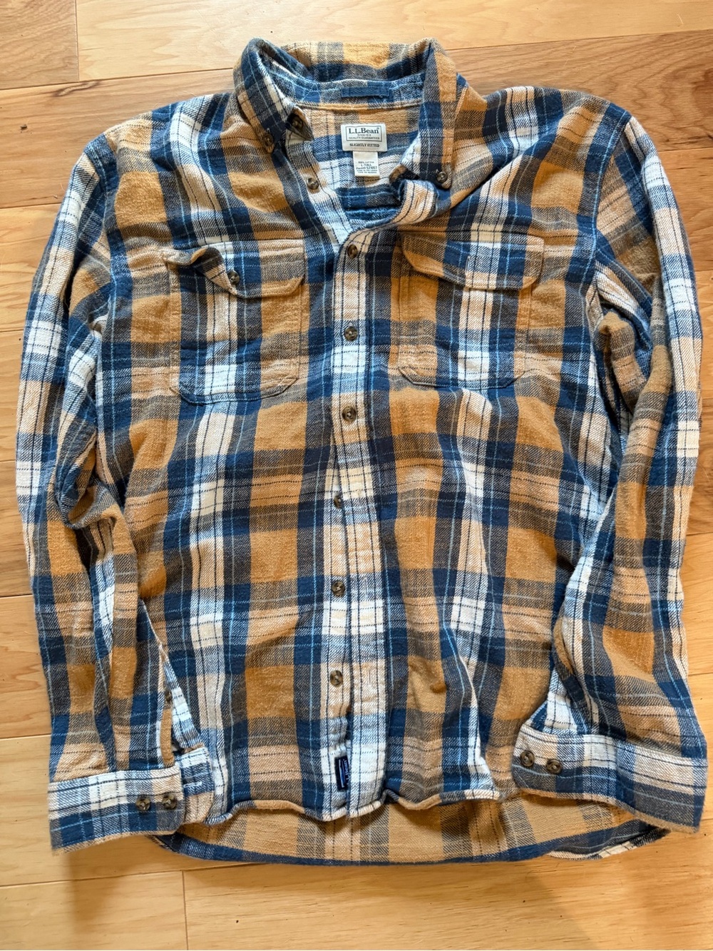 L.L.Bean Men’s Flannel Shirt L Tall Slightly Fitted Blue Tan Plaid Cotton